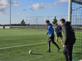 Training van S.K.N.W.K. JO19-1 van donderdag 22 mei 2025 (31/68)